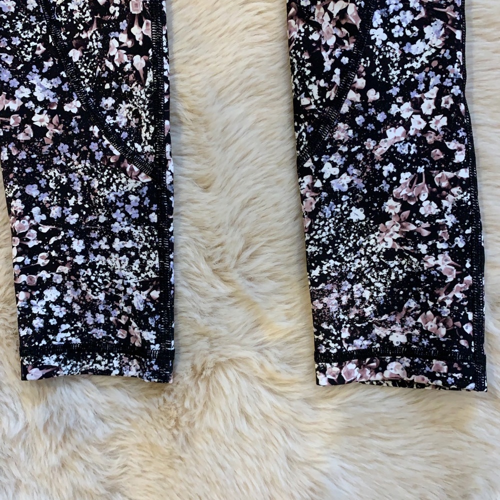 Lululemon leggings floral spritz multi NWOT - Picture 6 of 10